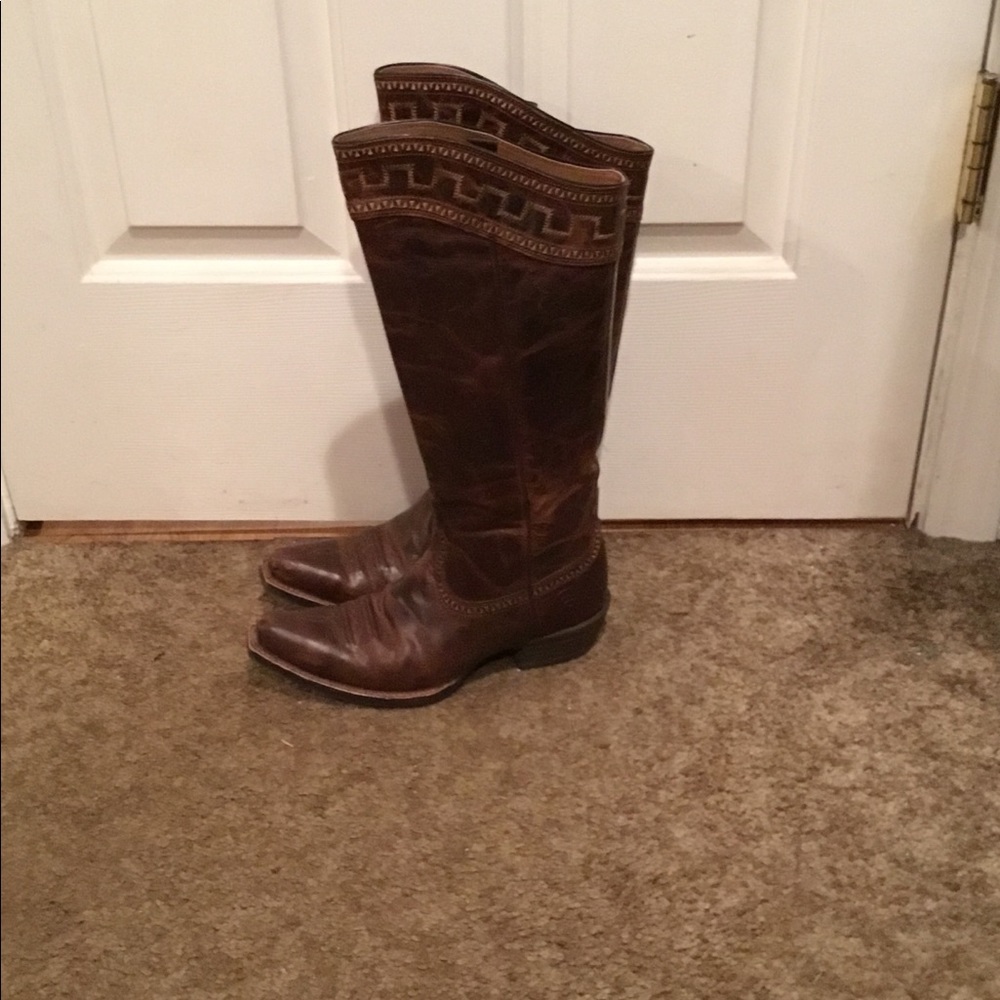 Ariat Sahara Cowboy Boots